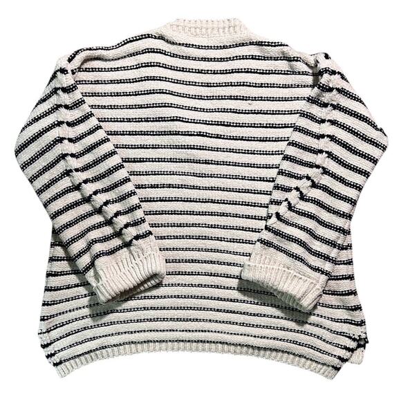 O & O Embellished Sleeve V-Neck Cream & Navy Striped Oversized Sweater Small - Picture 4 of 6